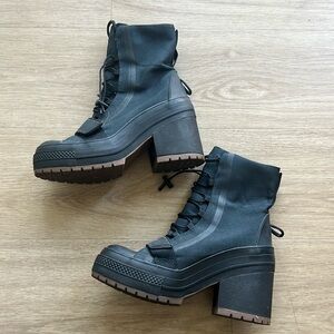 Women’s Chuck Taylor All Star Extra High Black